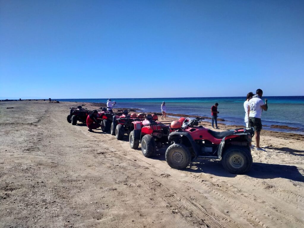 SAFARI DAHAB + THE LAGOON JACHTOU