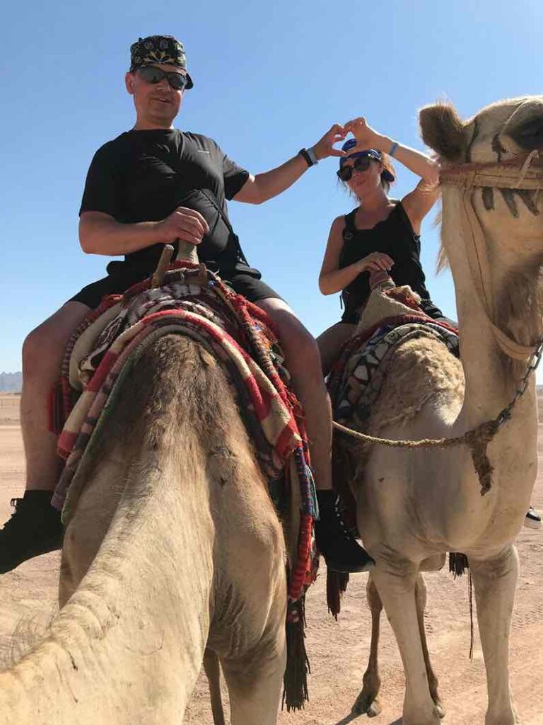 SAFARI CAMEL RIDE