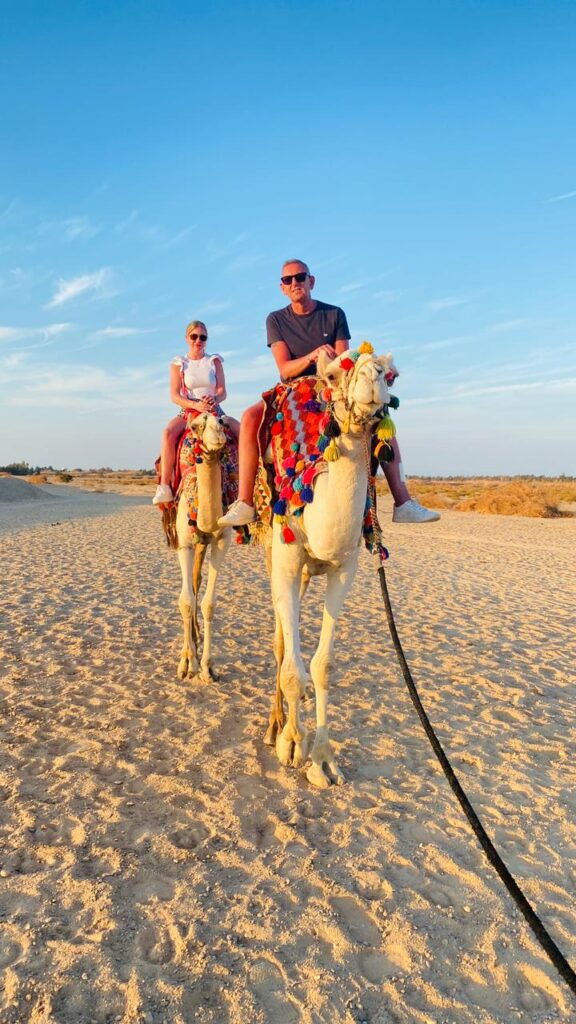 SAFARI CAMEL RIDE