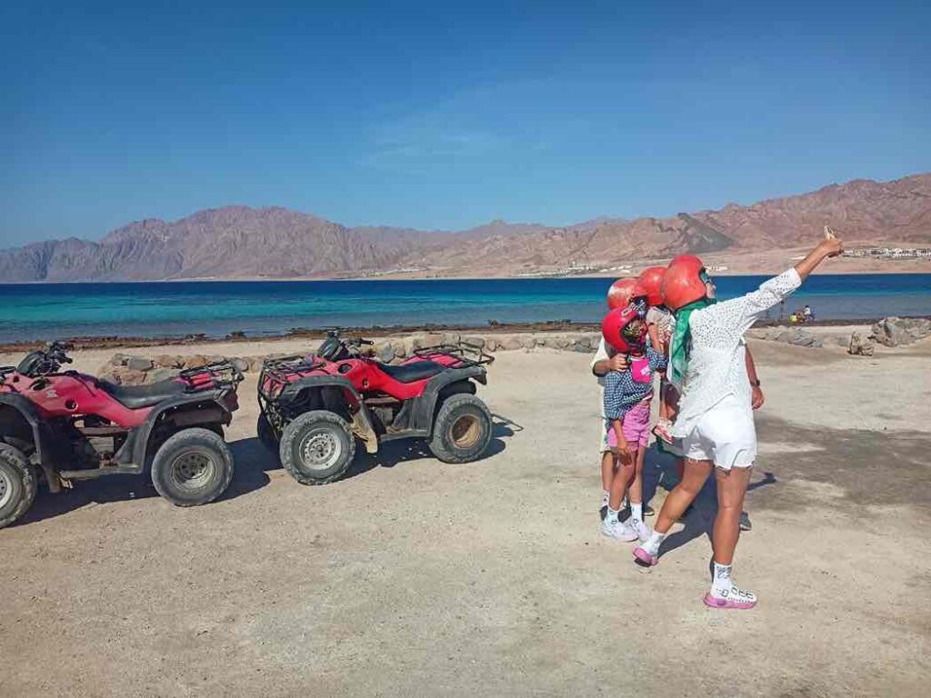 SAFARI DAHAB + THE LAGOON BY BOAT