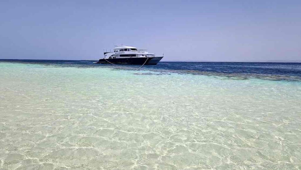 HAMATA ISLAND BY BOAT